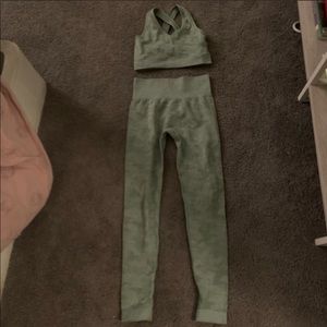 Gymshark Camo Seamless set both size small